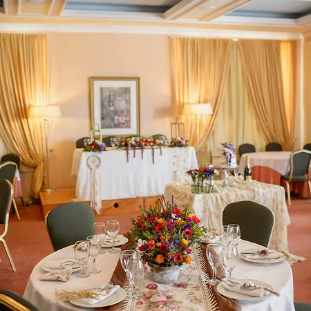 فندق Philippos Levádeia